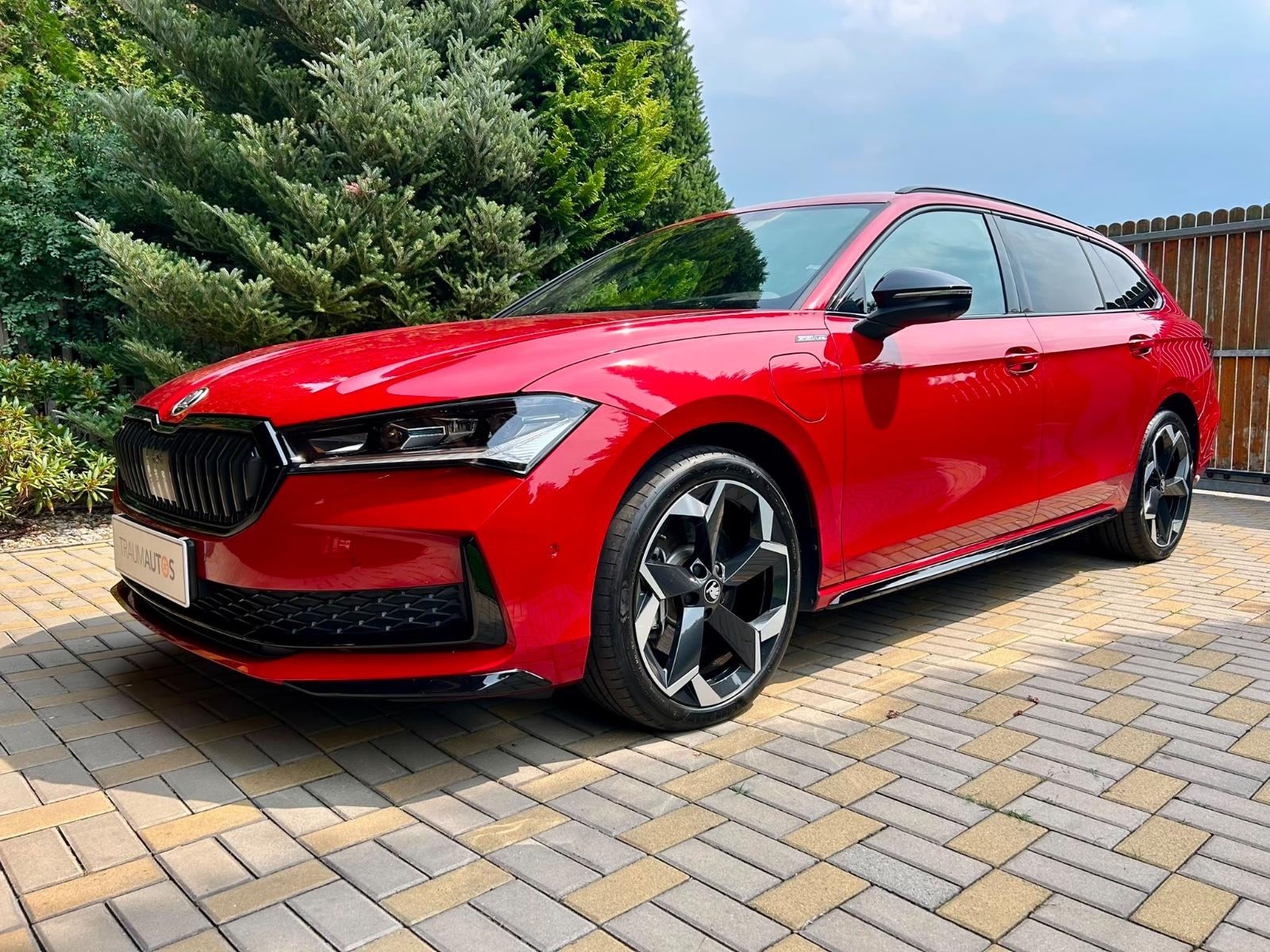 Skoda Superb Kombi 1.5 TSI iV Sportline*AHK*PANO