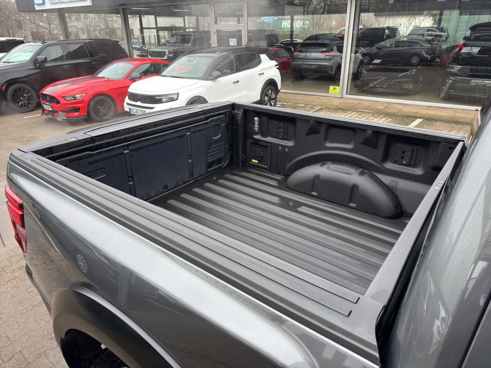 Fahrzeugabbildung Ford Raptor R V8 2025 360° KAM/NAVI/SHZ/AHK/SITZBELÜF