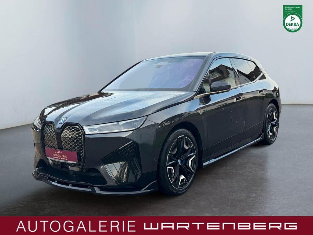 Image of BMW iX