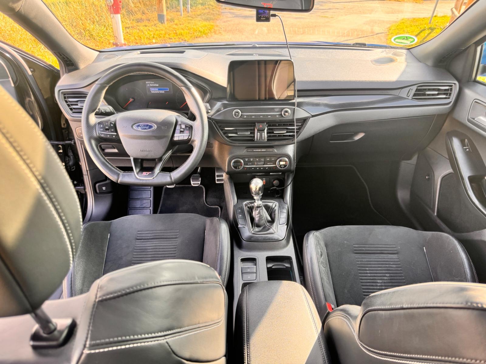Ford Focus ST 2,3 EcoBoost 