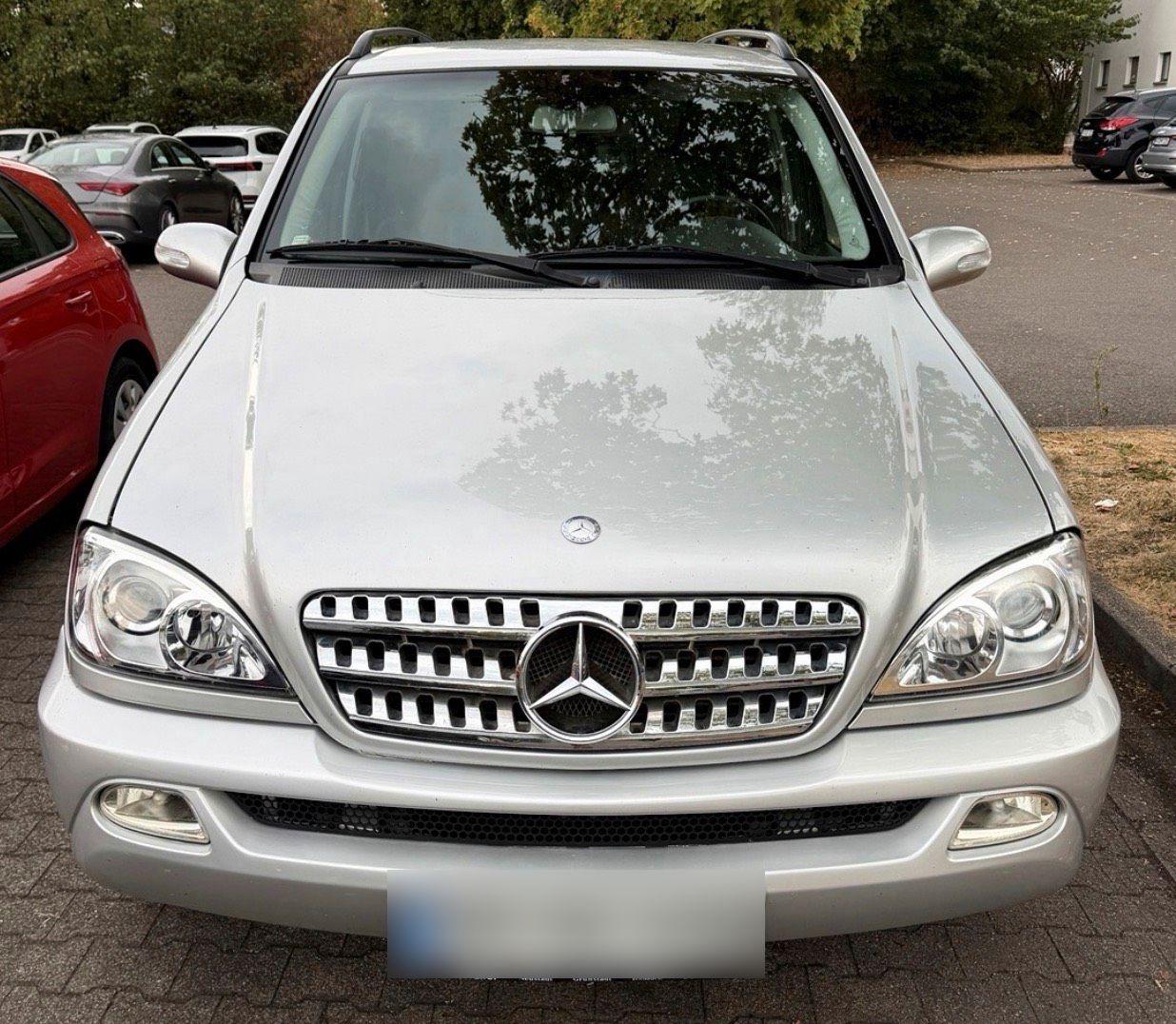 Mercedes-Benz ML270, 2004