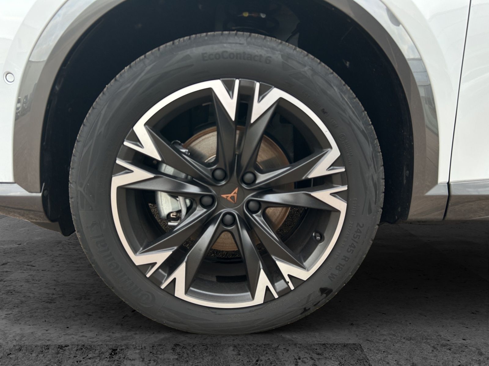 Fahrzeugabbildung CUPRA Formentor TSI DSG LED ACC SH PDC Ambiente Climat