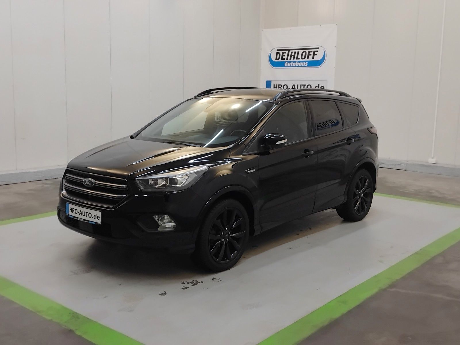 Ford Kuga (10/2017, Benzin)