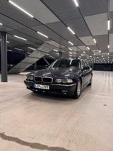 BMW E38 730d Facelift - BMW 730: E38
