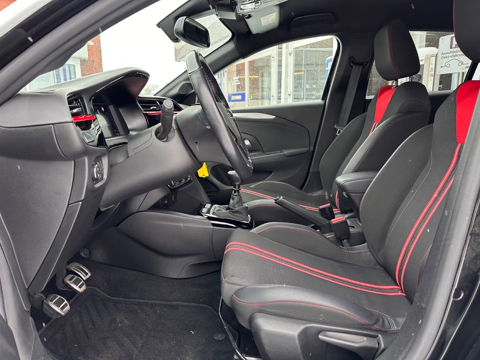 Fahrzeugabbildung Opel Corsa 1.2 Turbo GS Line LED/Kamera/GJR/GRA/SHZG