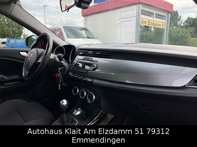 Fahrzeugabbildung Alfa Romeo Giulietta Turismo