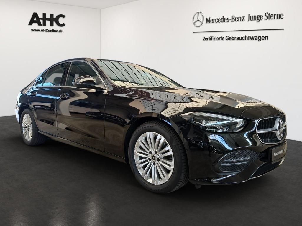 Fahrzeugabbildung Mercedes-Benz C 180 Avantg. Totwi. Memo Navi LED SHZ Ambie.