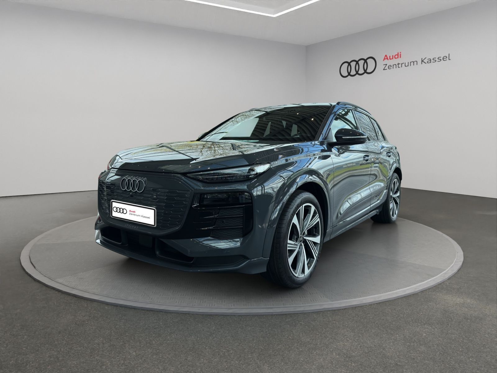 Audi Q6 SUV e-tron perf. S line Navi  Matrix AHK 360° imagem 2