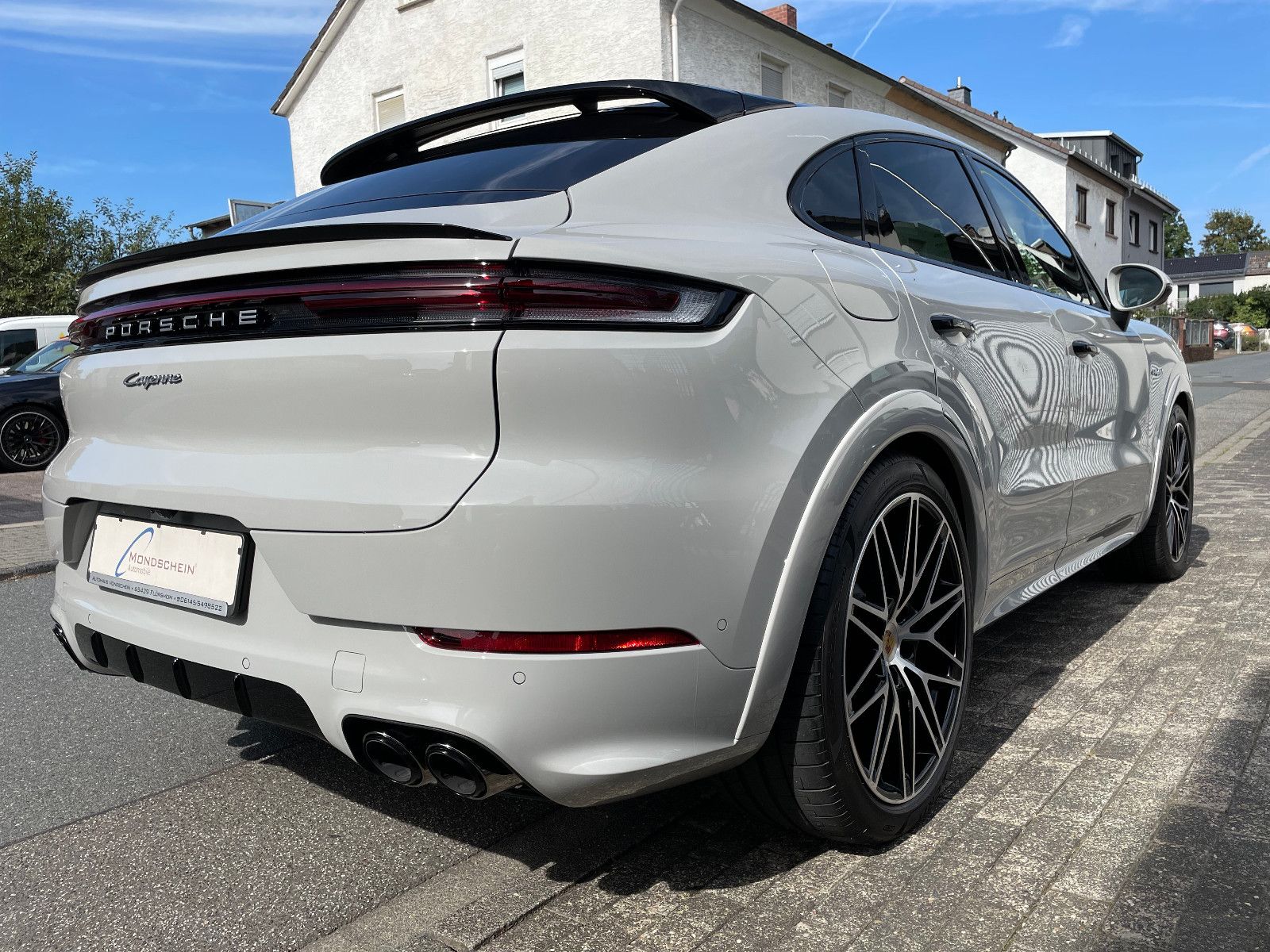 Fahrzeugabbildung Porsche Cayenne E-Hybrid Coupé |SportDesign|ACC|3.Displ