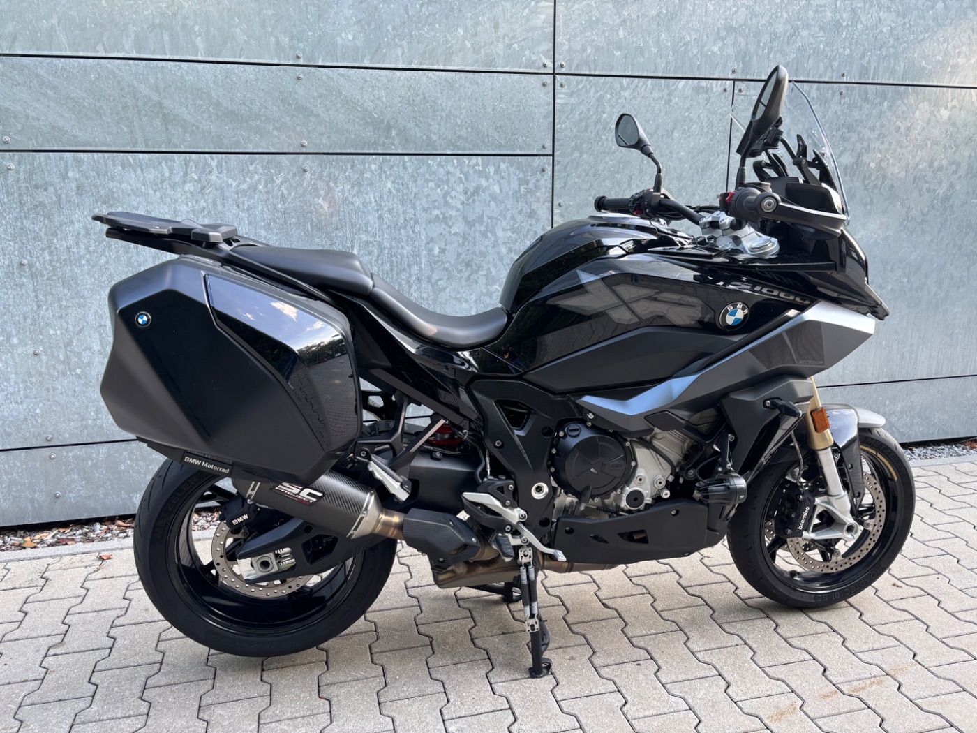 Fahrzeugabbildung BMW S 1000 XR Triple Black Koffer SC-Project