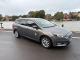 Ford Focus Tunier Titanium mit abnehmbarer... - Ford Focus: Tunier