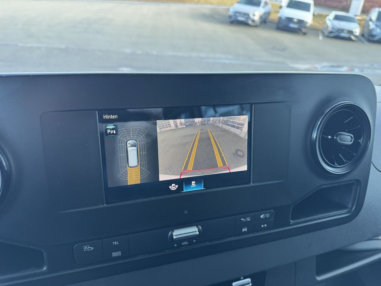 Fahrzeugabbildung Mercedes-Benz Sprinter 315 CDI Tourer Dachklima*9-Sitze*MBUX