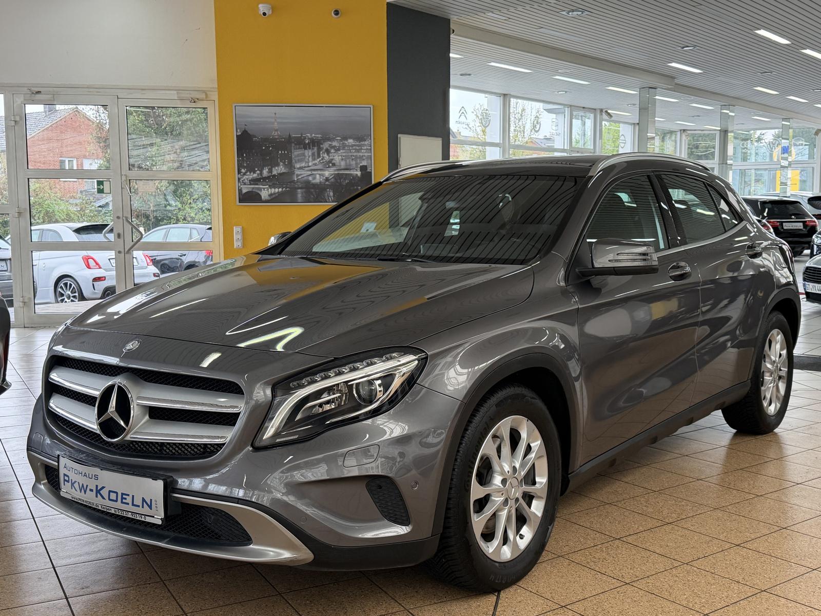 Mercedes-Benz GLA 250 4M *PANO*COMAND*Bi/XENON*MEMORY*LEDER*