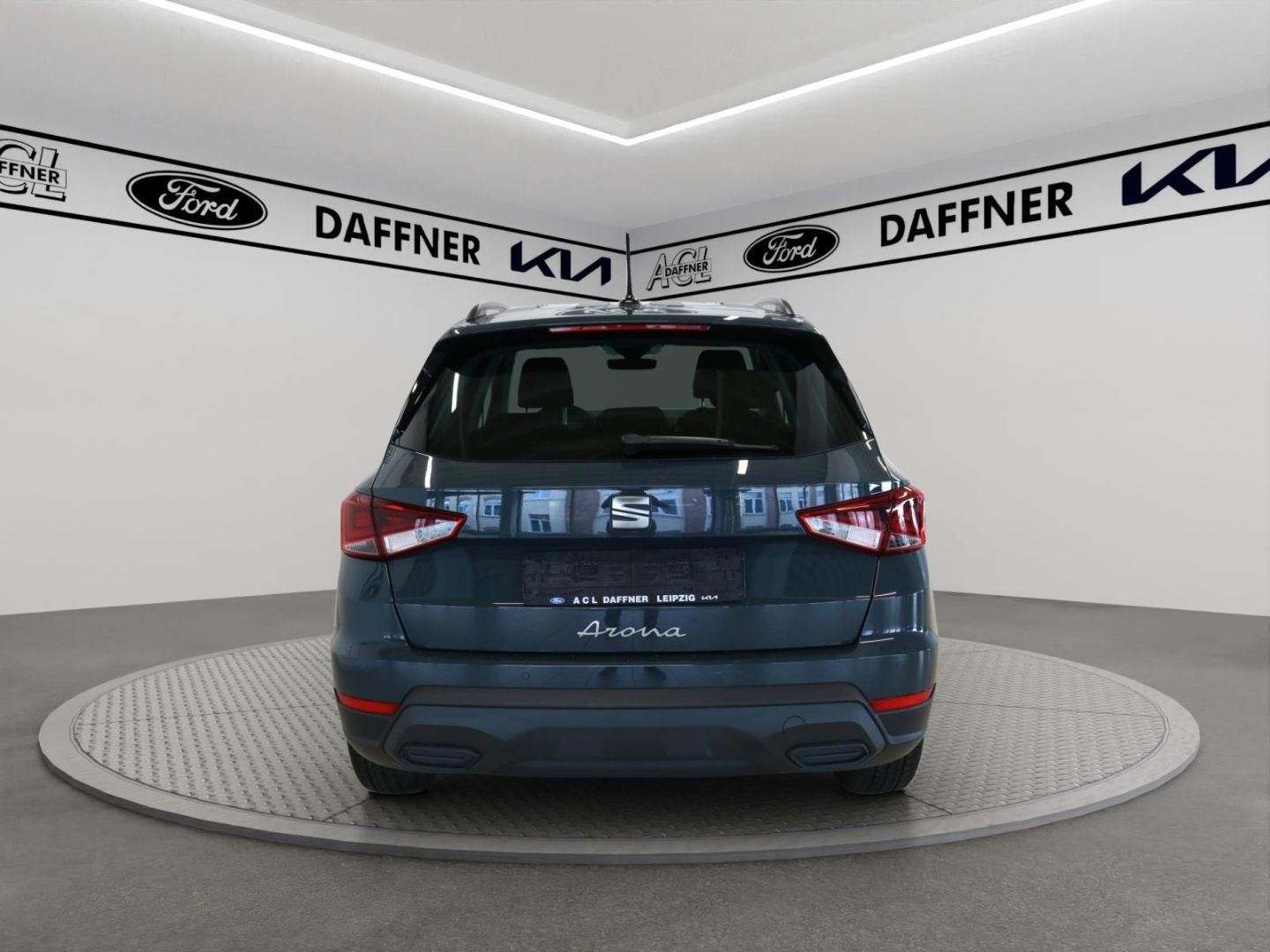 Fahrzeugabbildung SEAT Arona Road Edition Tempo Navi DAB LED PDC SHZ
