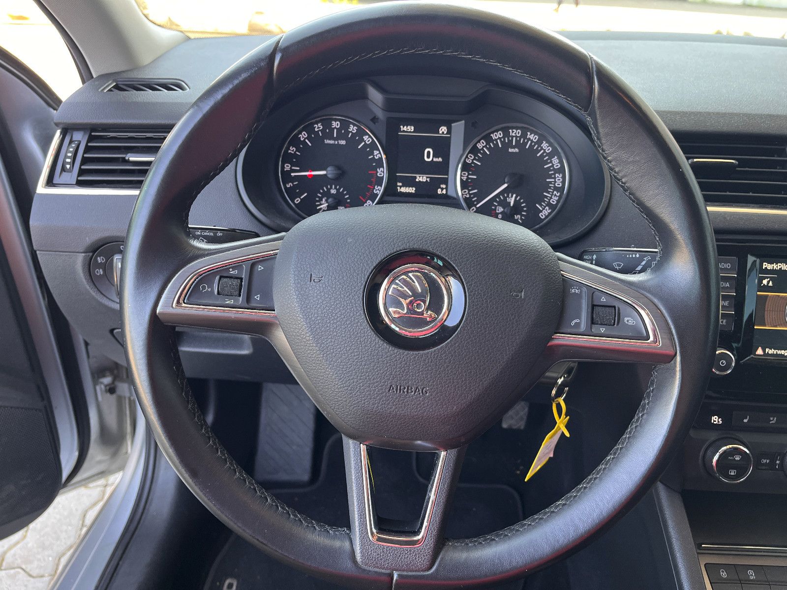Fahrzeugabbildung SKODA Octavia Combi Joy