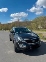 Kia Sportage- Motor 2,0 - Kia Sportage: Kleinbus
