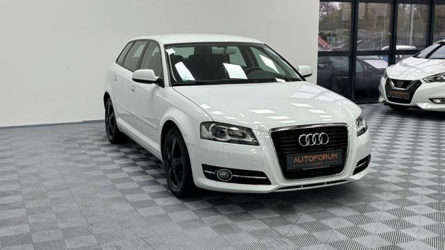 Audi A3 Sportback 2.0 TDI Attraction _Historie super_