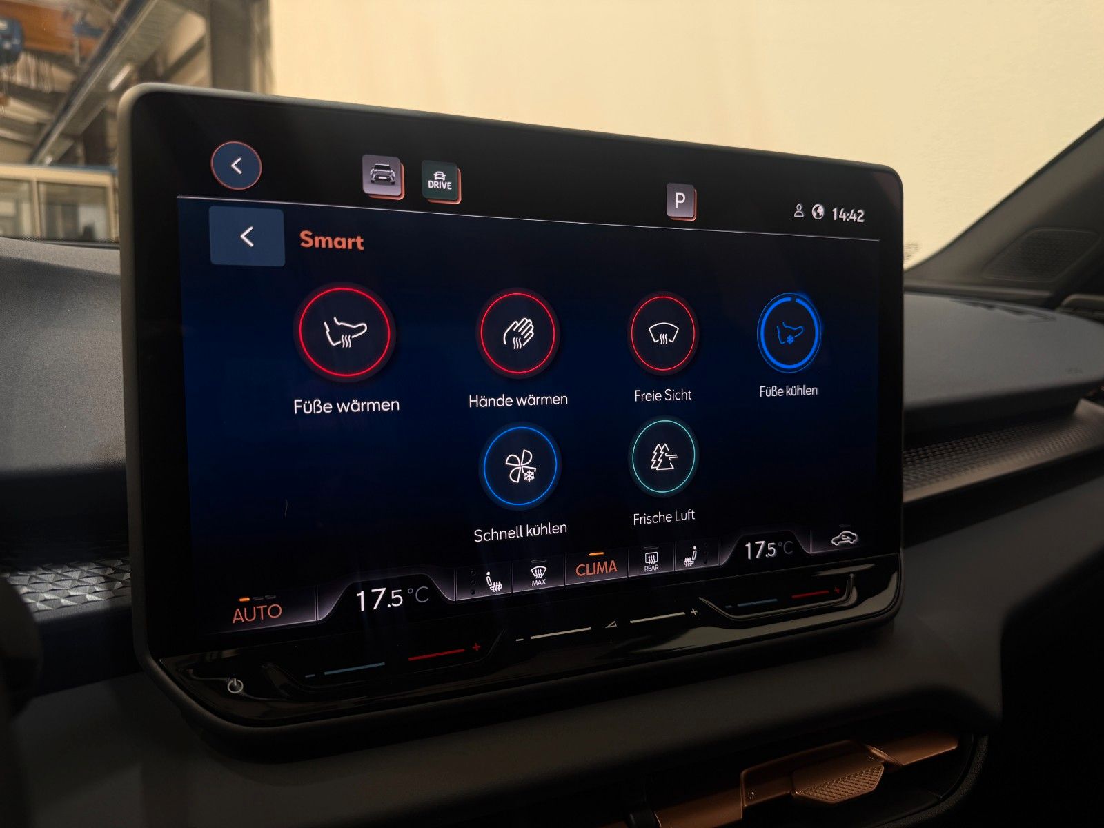 Fahrzeugabbildung CUPRA Terramar VZ - DSG - 360°-AHK-4Drive