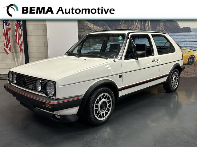 Volkswagen Golf 1.8-16V GTI