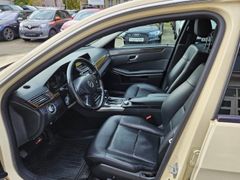 Fahrzeugabbildung E 200 NGT BlueEfficiency NGD