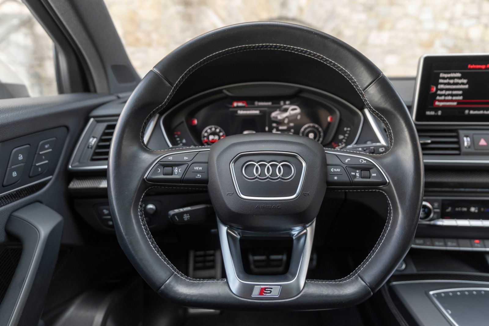 Fahrzeugabbildung Audi SQ5 3.0 TFSI QUATTRO