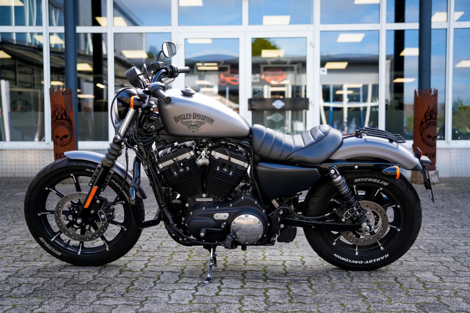 Fahrzeugabbildung Harley-Davidson SPORTSTER XL883N IRON