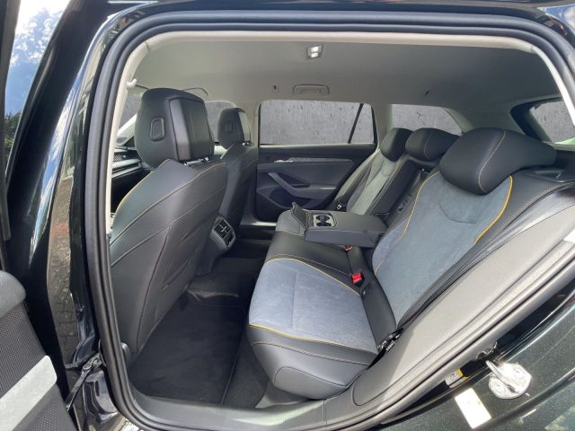 Superb Combi Selection 2.0 TDI 4x4 DSG/L+S/19