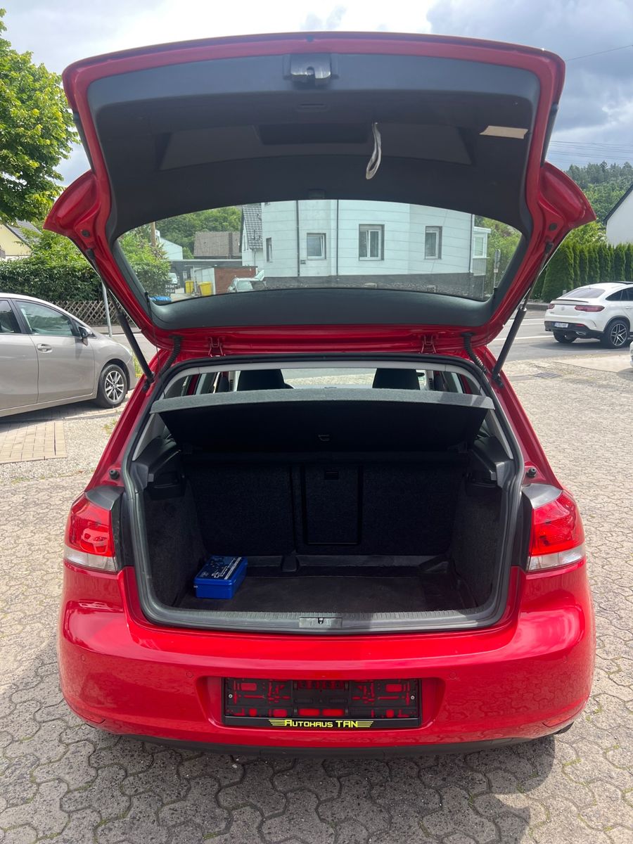 Fahrzeugabbildung Volkswagen Golf VI 1.6 Comfortline * SCHIEBEDACH *1.HAND*