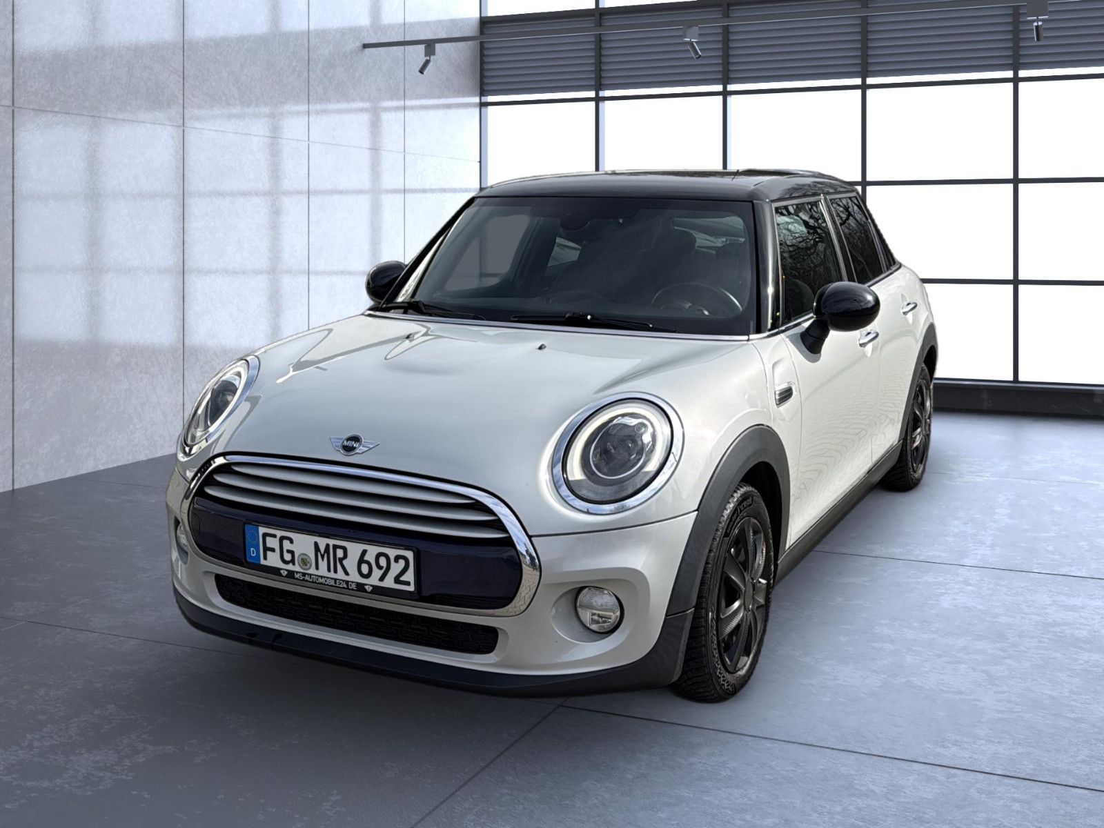 Fahrzeugabbildung MINI COOPER Mini 5-trg. Cooper/ unfallfrei top