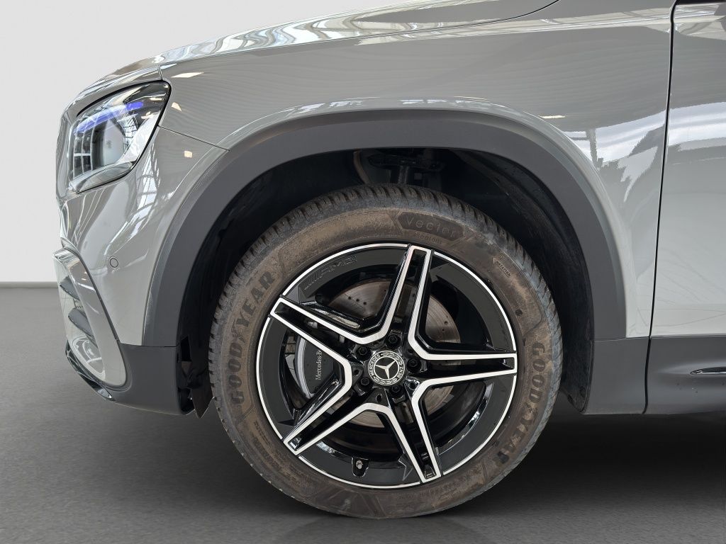 Fahrzeugabbildung Mercedes-Benz GLB 200 AMG*Night*LED*KeyLess*PDC*ParkAs*RFK*AHK