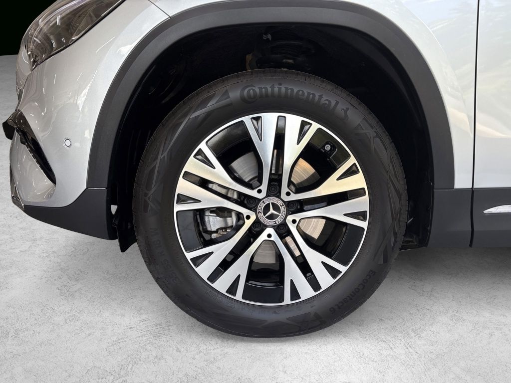 Mercedes-Benz GLA 180 — fotografia 3
