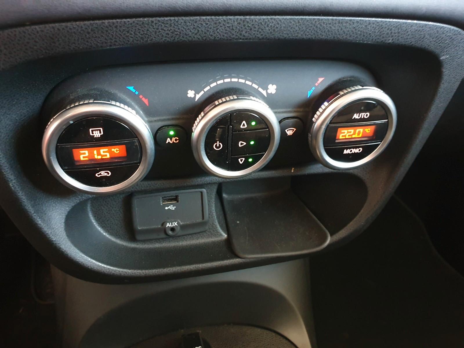 Fiat 500L 2014 — photo 13