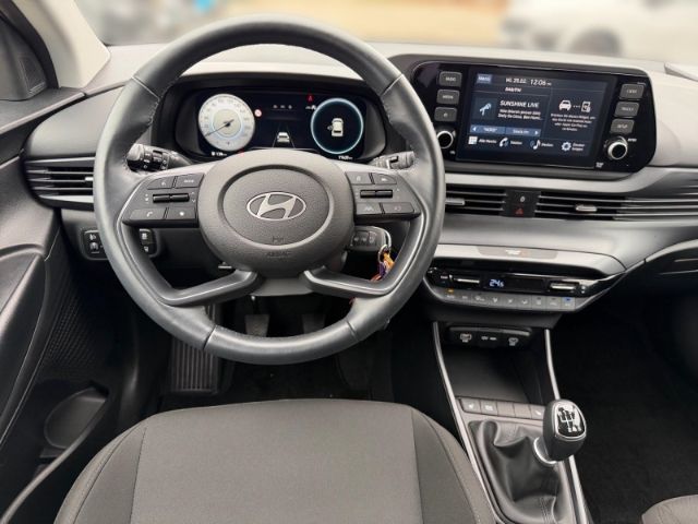 Fahrzeugabbildung Hyundai i20 Advanced 1.0 T-GDI +CARPLAY+TEMPOMAT+SHZ+RFK