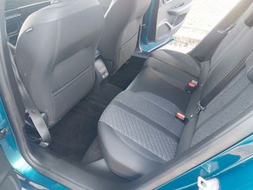 Peugeot 2008 - 11