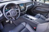 Volvo XC60 2.0 B4 D R Design*Navi*ACC*Kamera*LED* - Volvo XC60 Gebrauchtwagen in Dresden