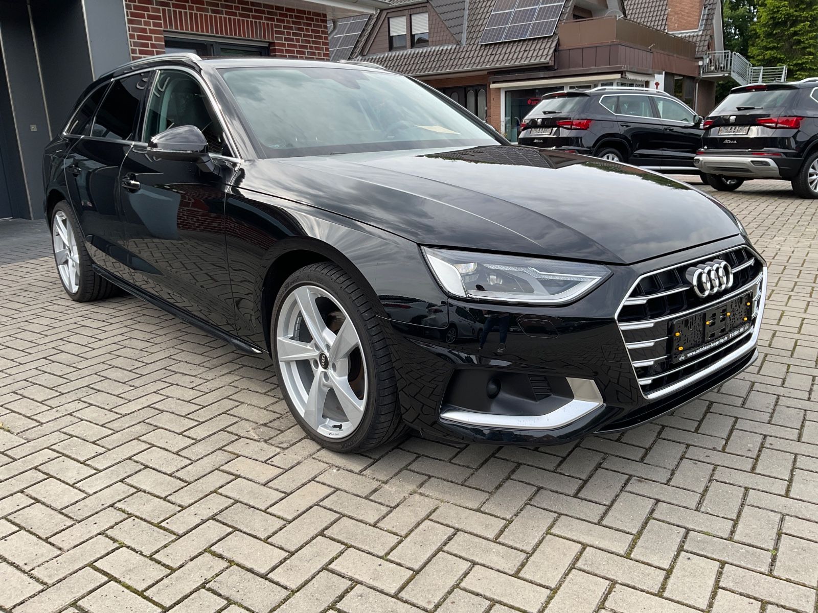 Fahrzeugabbildung Audi A4 35 TFSI S tronic Avant,CarPlay,ACC,Kamera