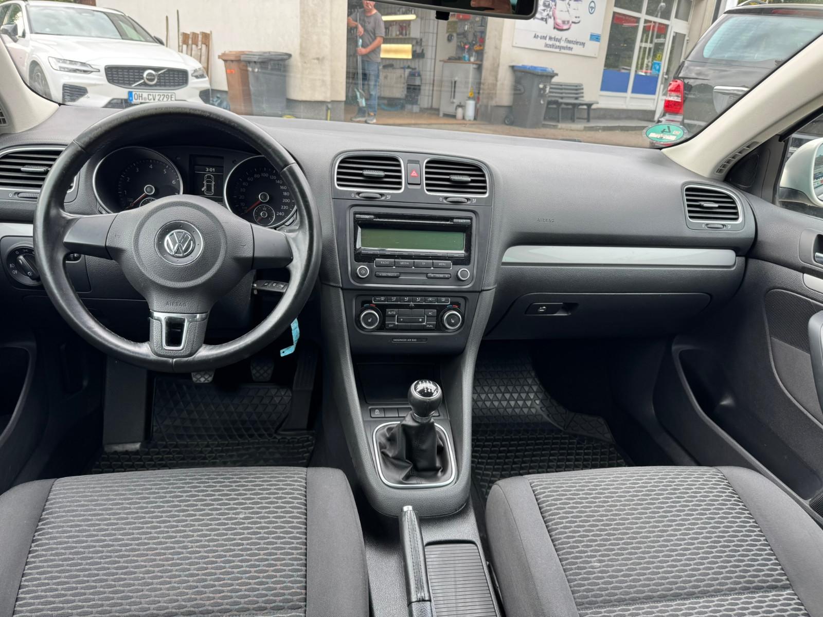 Volkswagen Golf 2011 — photo 13