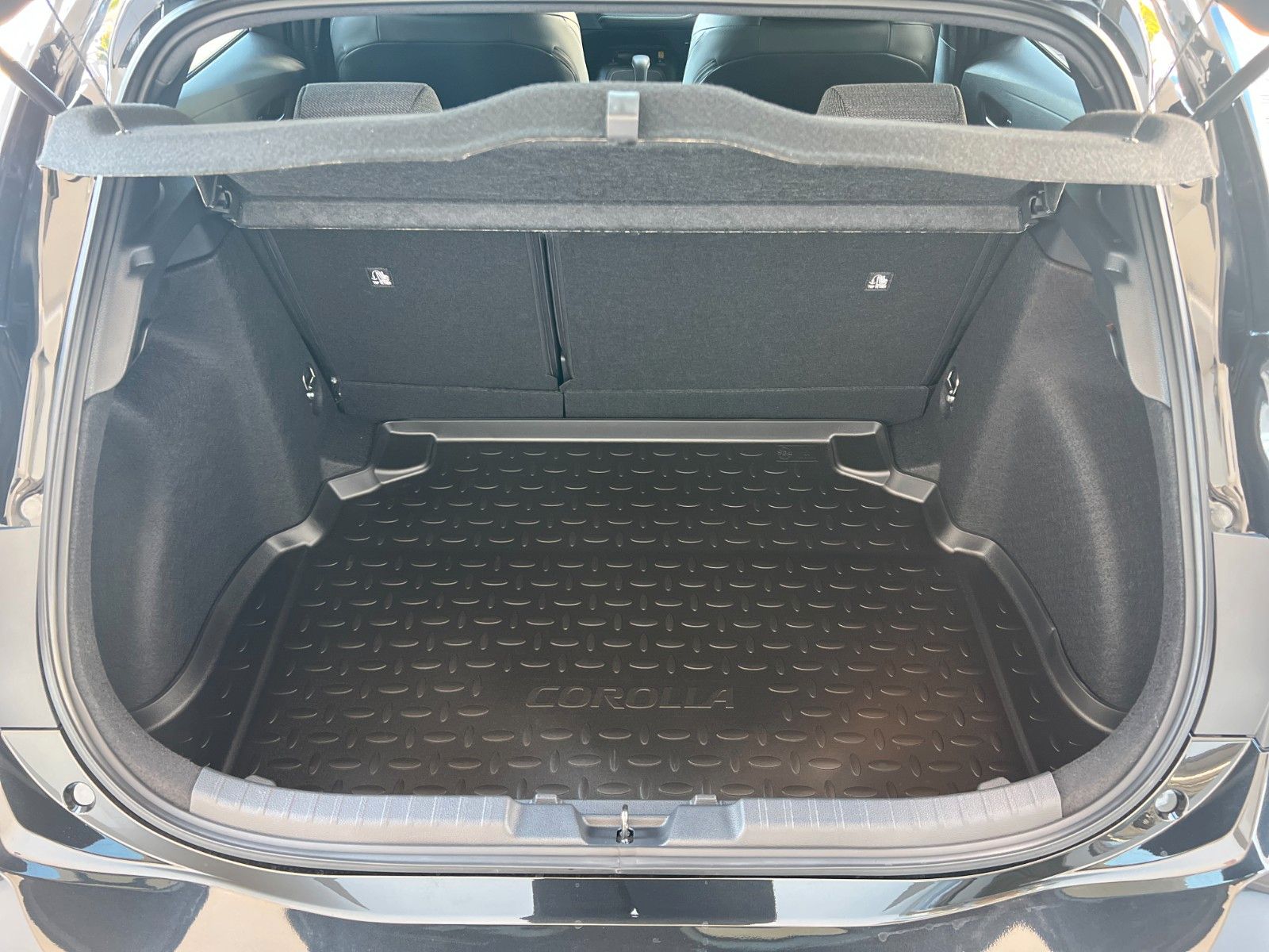 Fahrzeugabbildung Toyota Corolla Hybrid 140PS Teamplayer Technikpaket