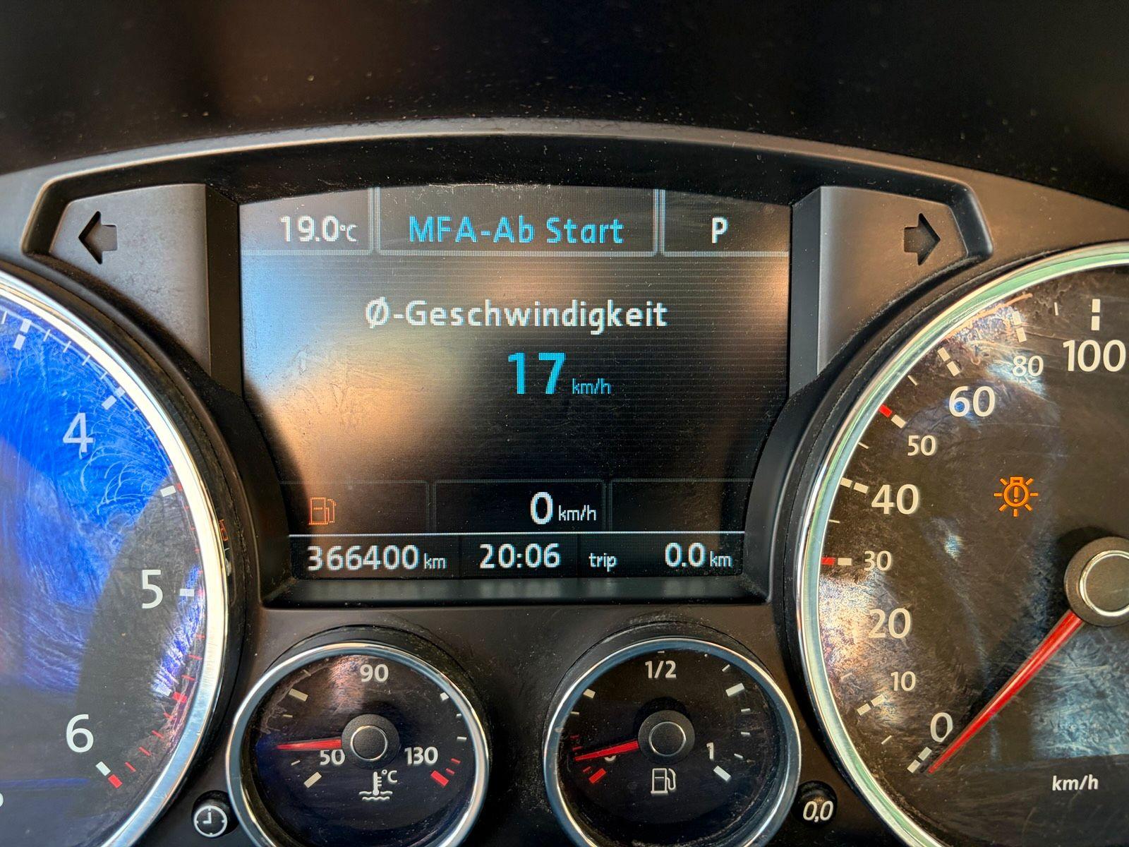 Volkswagen Touareg 2009 — photo 7