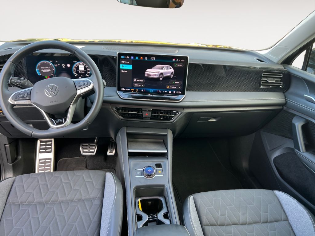 Fahrzeugabbildung Volkswagen Tiguan 2.0 TDI DSG Life AHZV,Navi,LED,SH,ACC