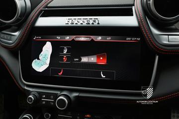 صورة مصغرة 25 لـ 2018 Ferrari GTC4LUSSO