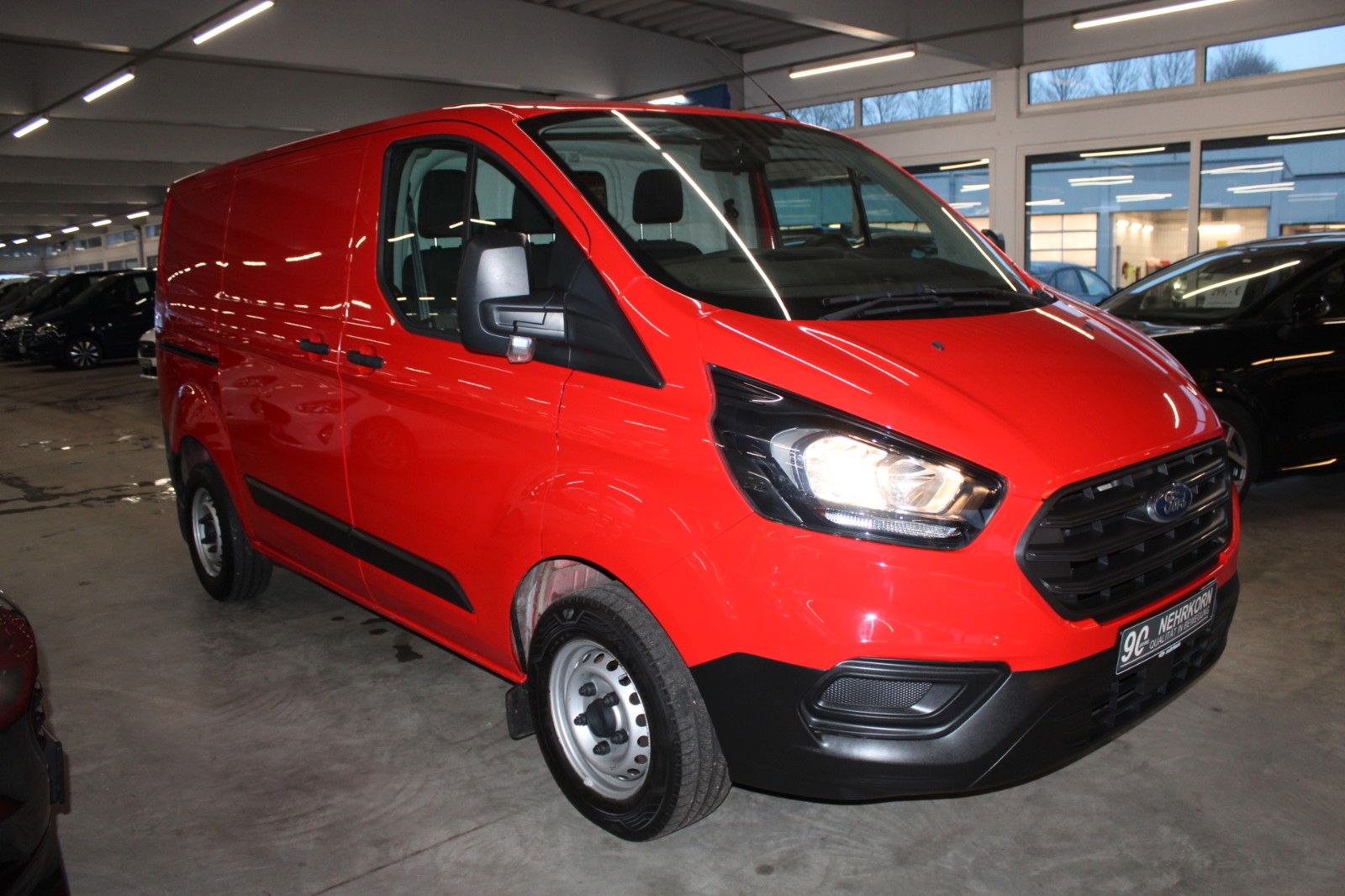 Fahrzeugabbildung Ford Transit Custom L1 Kasten AHK KLIMA 1.Hand