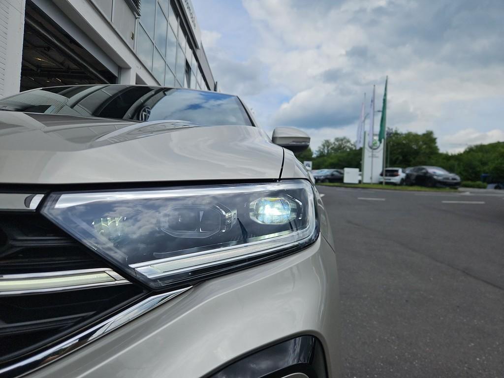 Volkswagen T-Roc Cabriolet R-Line 1.5 l TSI  DSG