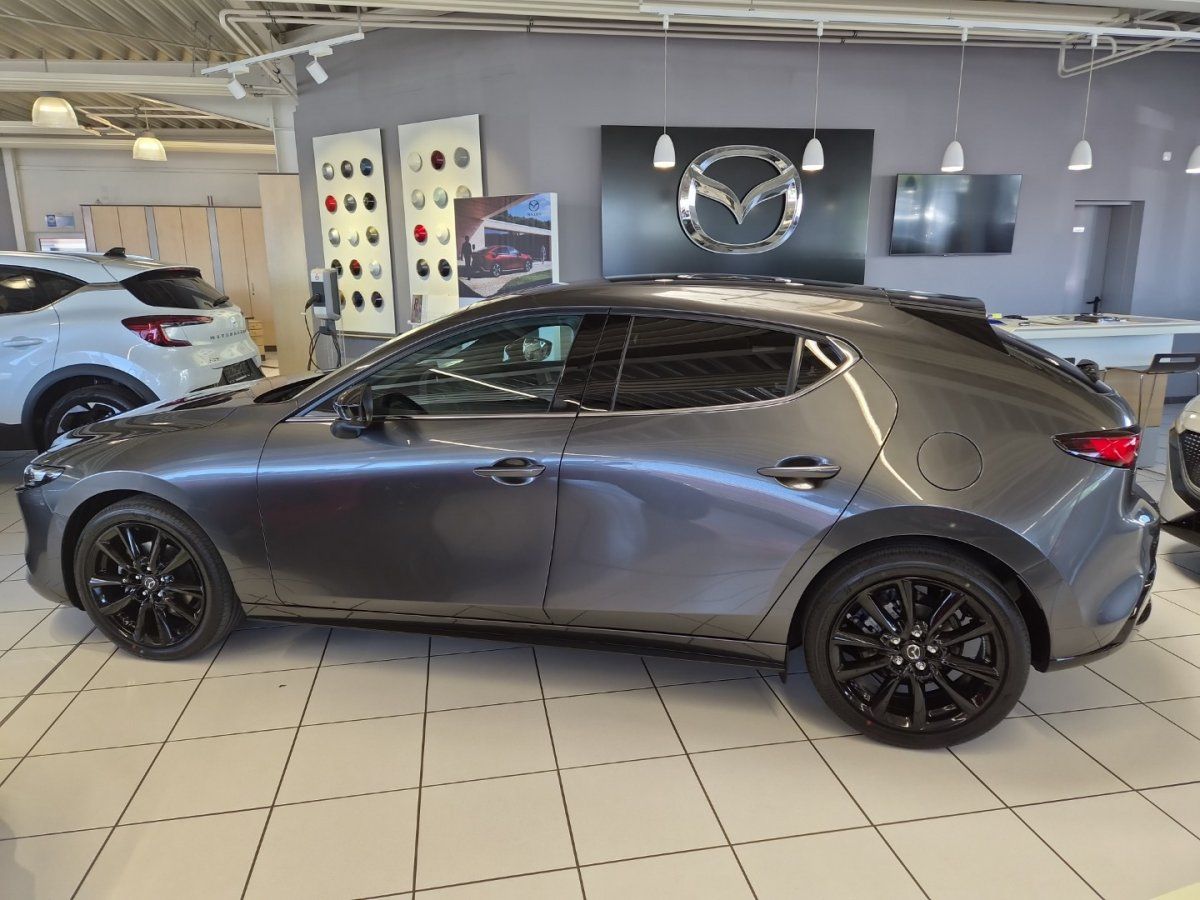 Mazda 3 5HB 2.5L e-SKYACTIV G 140ps 6MT FWD Homura imagem 2