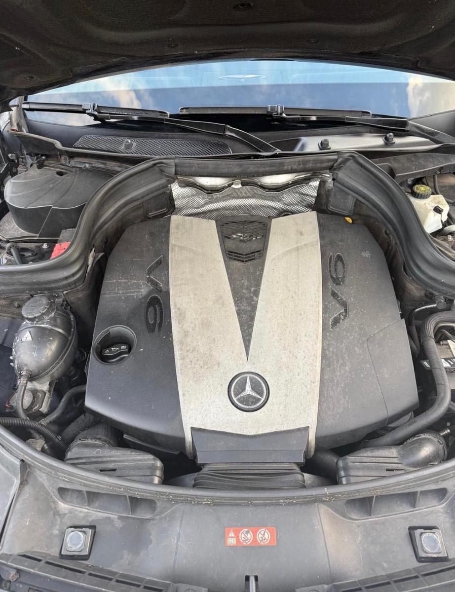Mercedes-Benz GLK350 2009 — photo 12