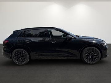 Audi Q8 e-tron - 4
