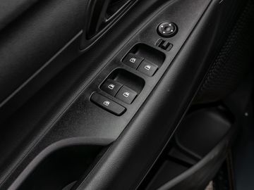 Hyundai i20 1.2 Select Navi Funktions-Paket Kamera