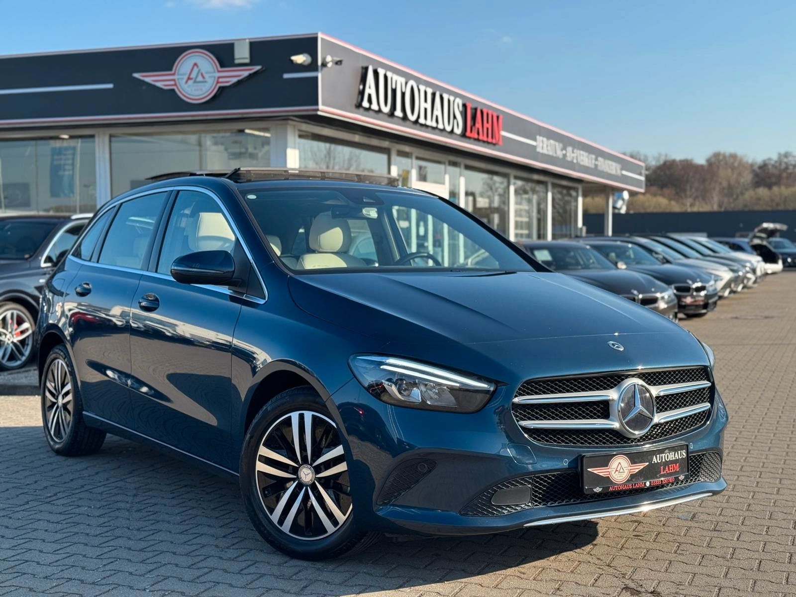 MERCEDES-BENZ B 250 e 8-DCT"PANO"AHK"LEDER"SPUR ASS."