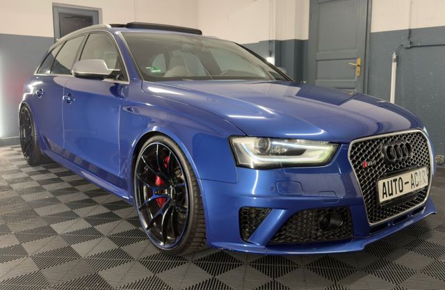 AUDI RS4 Avant Quattro*PANO*Bang &amp; Olufsen*Carbon*ACC