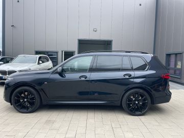 BMW X7 - 7